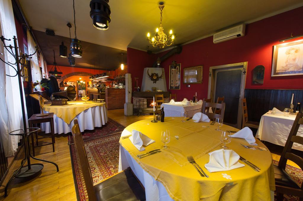 Hotel Sporn Radomlje Kültér fotó