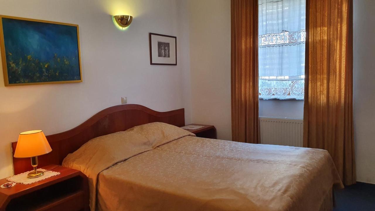 Hotel Sporn Radomlje Kültér fotó