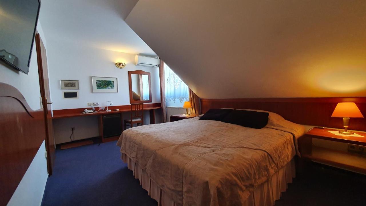Hotel Sporn Radomlje Kültér fotó